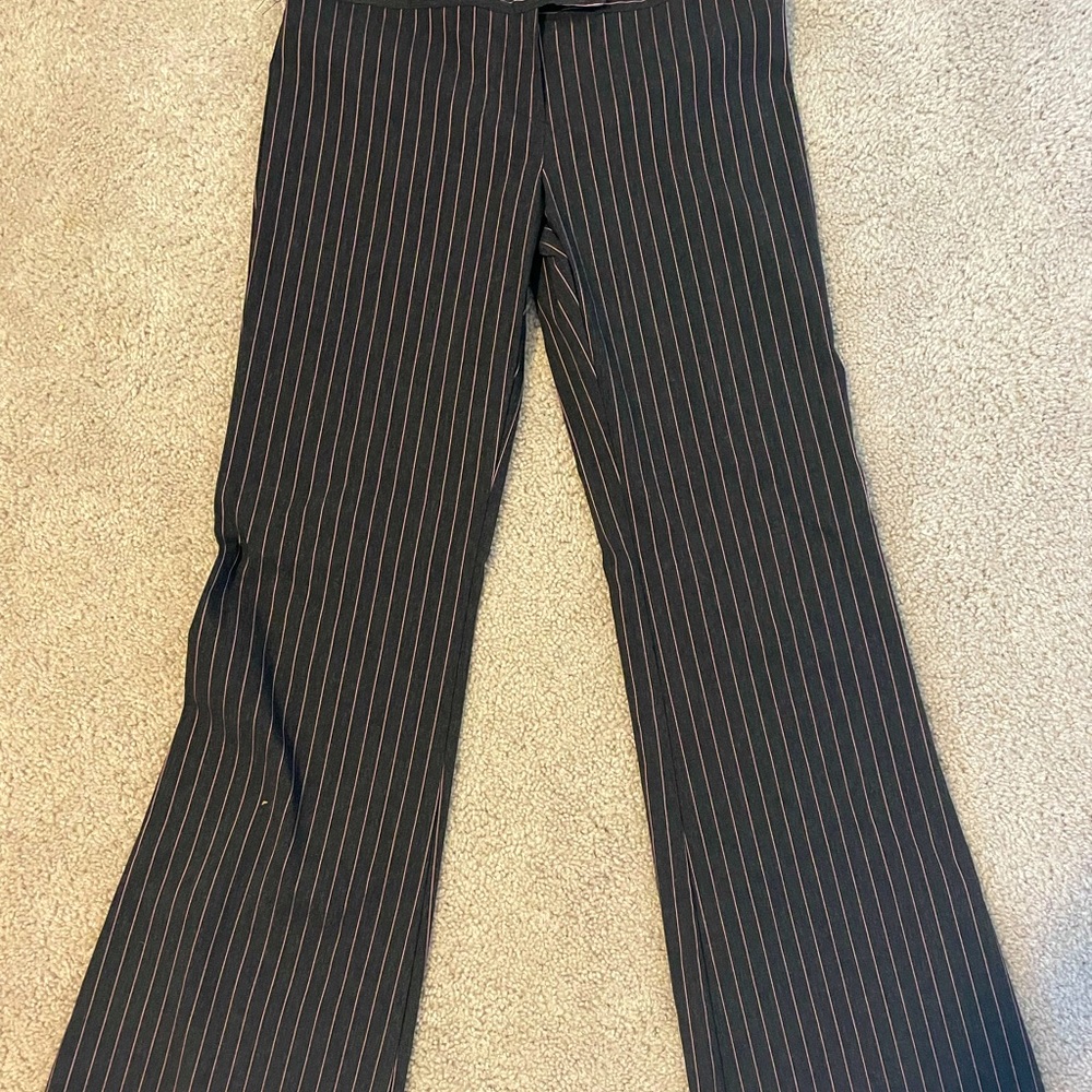 Nice looking pants size medium